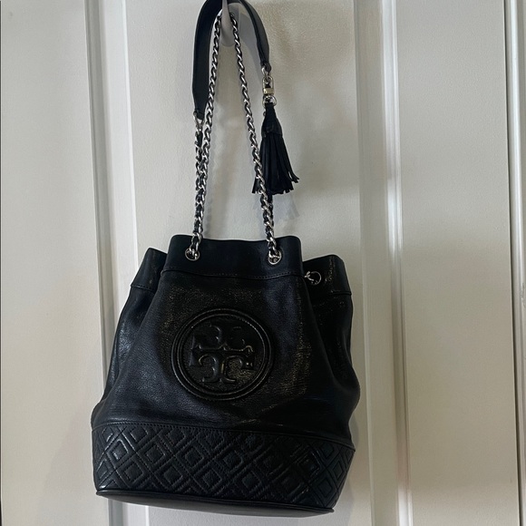 Black Leather Tote Bag - Picture 2 of 9